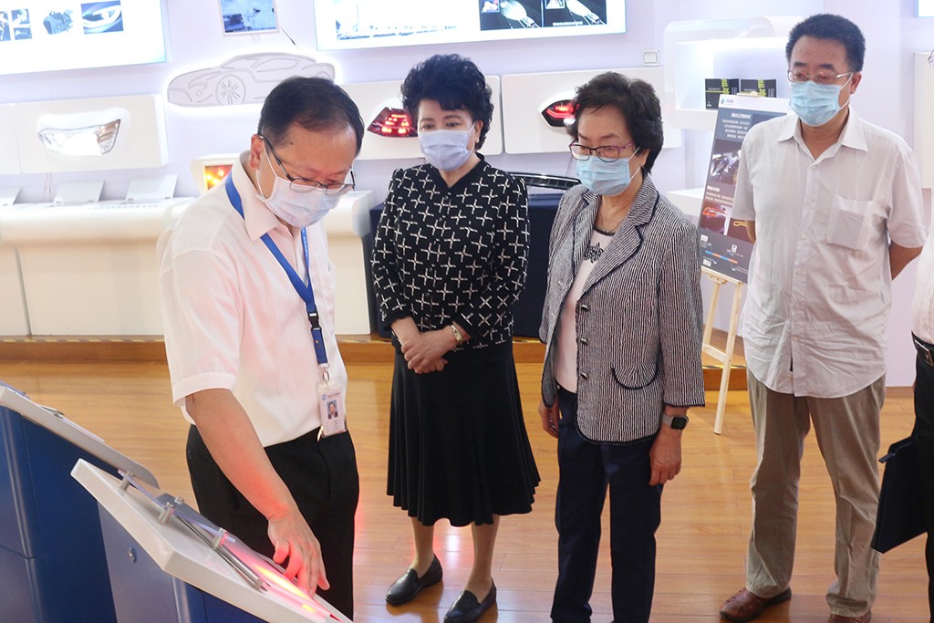 调色2.jpg 调色2.jpg